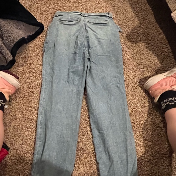 abercrombie mom jeans with belt - Picture 2 of 3